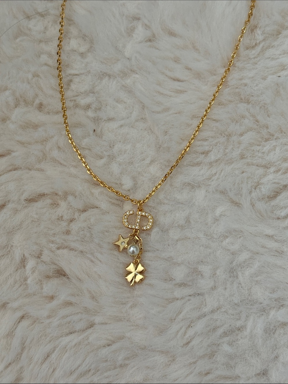 Dior lucky charm necklace - Picture 3 of 3